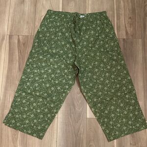 Floral Green Women's Pajama Capri Sleepwear Pants with Drawstring